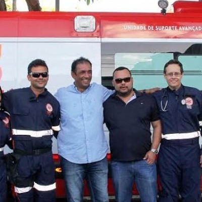 Prefeito entrega duas ambulâncias para o Samu nesta quinta (22)