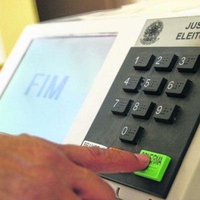Dois prefeitos e dois vices eleitos não tomam posse na Bahia