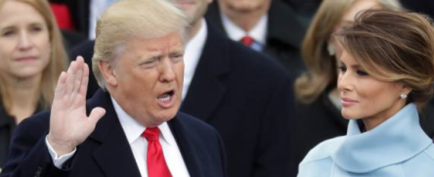 Donald Trump toma posse como o 45º presidente dos EUA