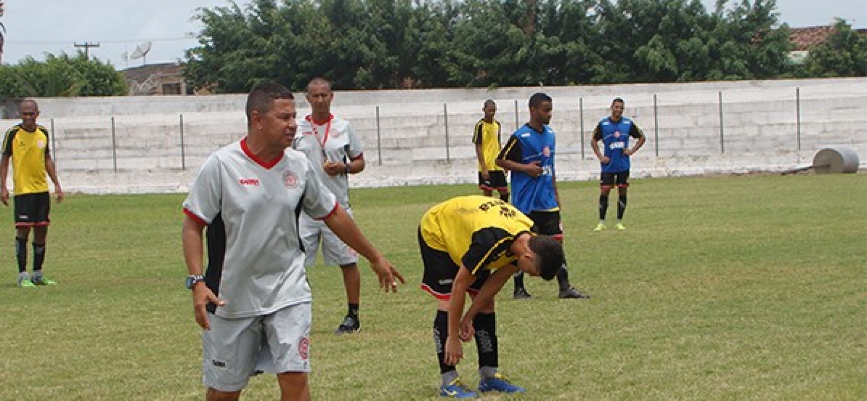 Gil Gomes felicita ex-técnico do Colo-Colo, Gilmey Aimberê