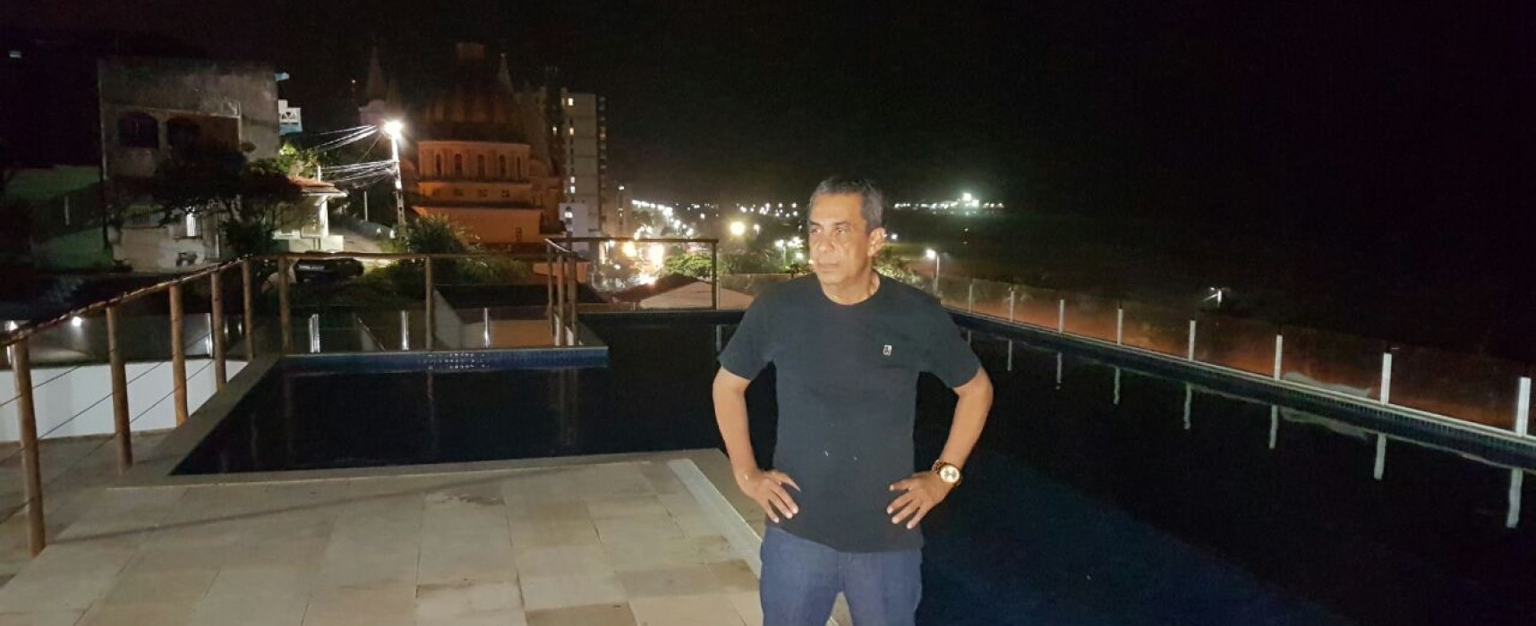 O político tem que ser sério e respeitado
