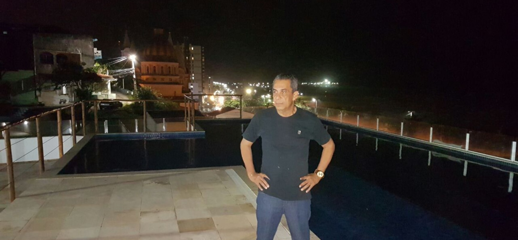 O político tem que ser sério e respeitado