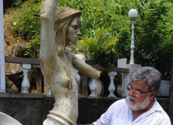 Setur restaura escultura da ‘Sereia’ para a festa de Iemanjá, em Ilhéus