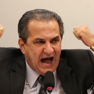 Moraes manda Malafaia se explicar por chamar Alto Comando do Exército de frouxo