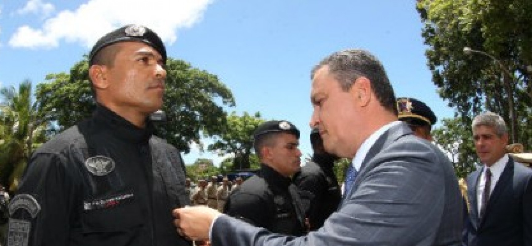 Rui anuncia projeto de modernização de promoções para policiais