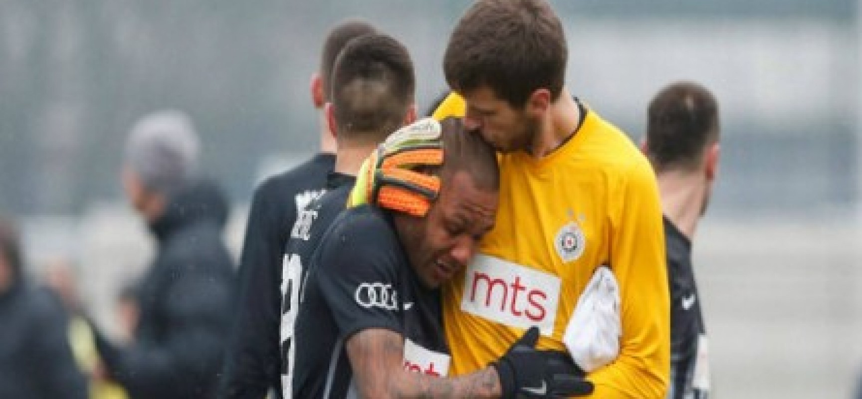“Temos de colocar a cara mesmo e brigar contra o racismo”, diz Everton Luiz