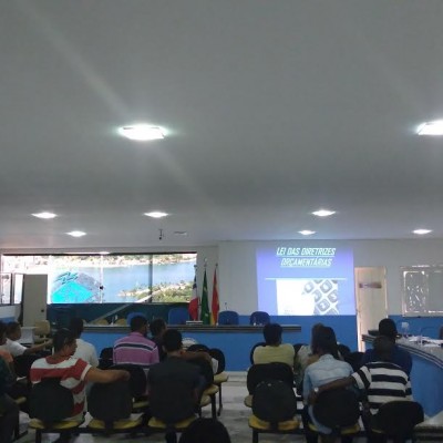 Vereadores participam de palestra sobre Leis Orçamentárias