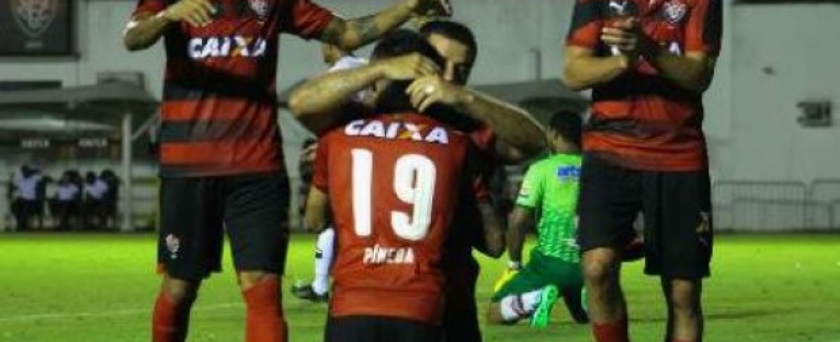 Vitória goleia Flamengo de Guanambi por 6 a 1