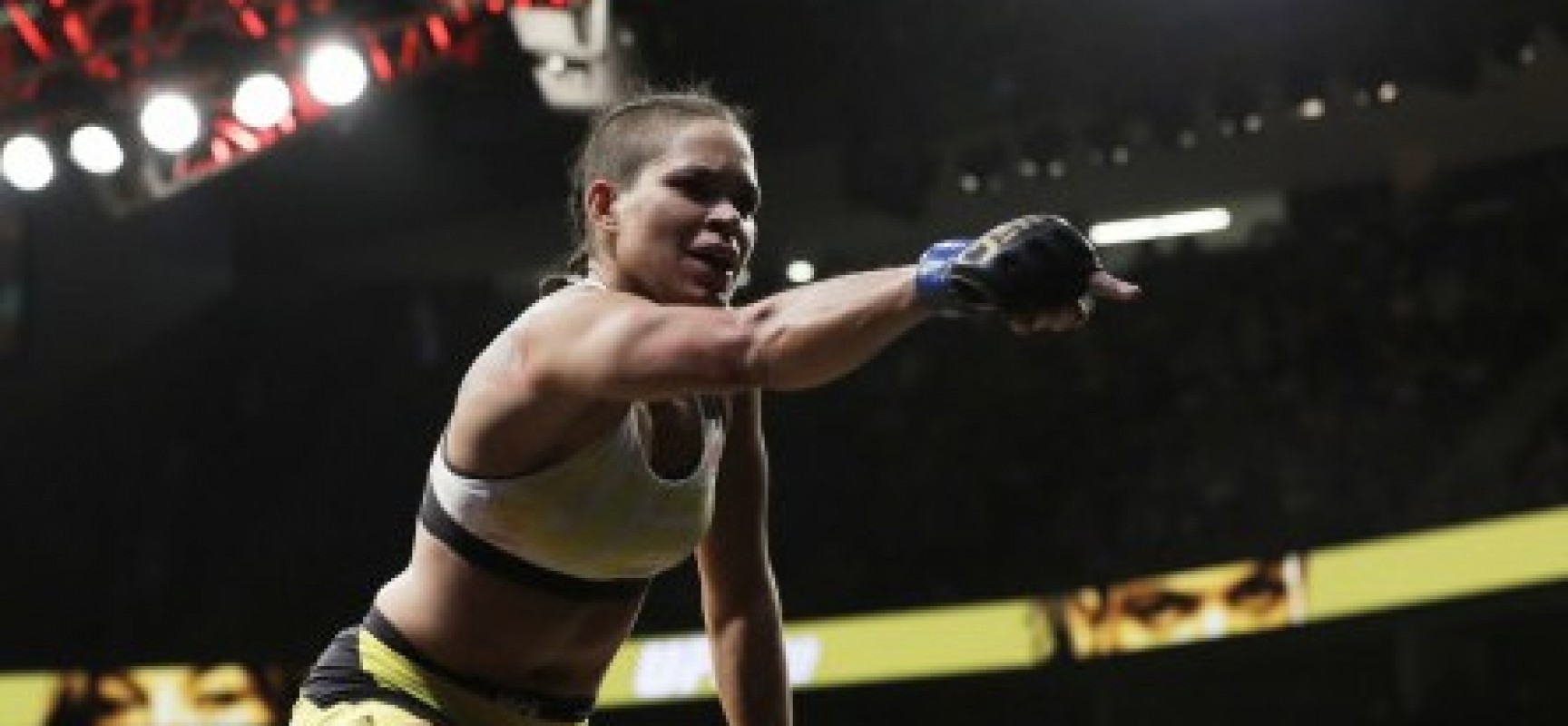 Baiana Amanda Nunes é eleita melhor lutadora de MMA do mundo