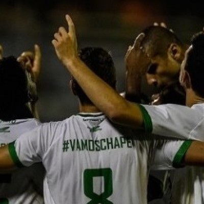 Chapecoense vence em jogo de estreia na Copa Libertadores