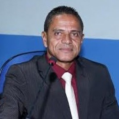 Inserção da Constituição Federal em escolas é tema de projeto de lei de Juarez Barbosa