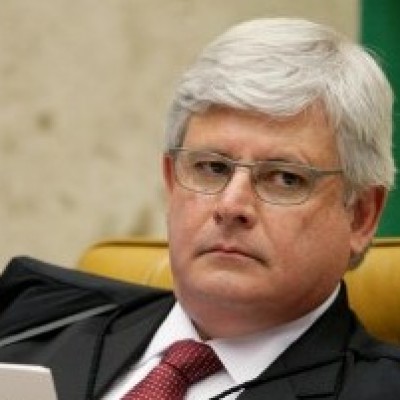 Janot chama Aécio, Delcídio, Dirceu e Silvinho Land Rover para depor no inquérito de Furnas
