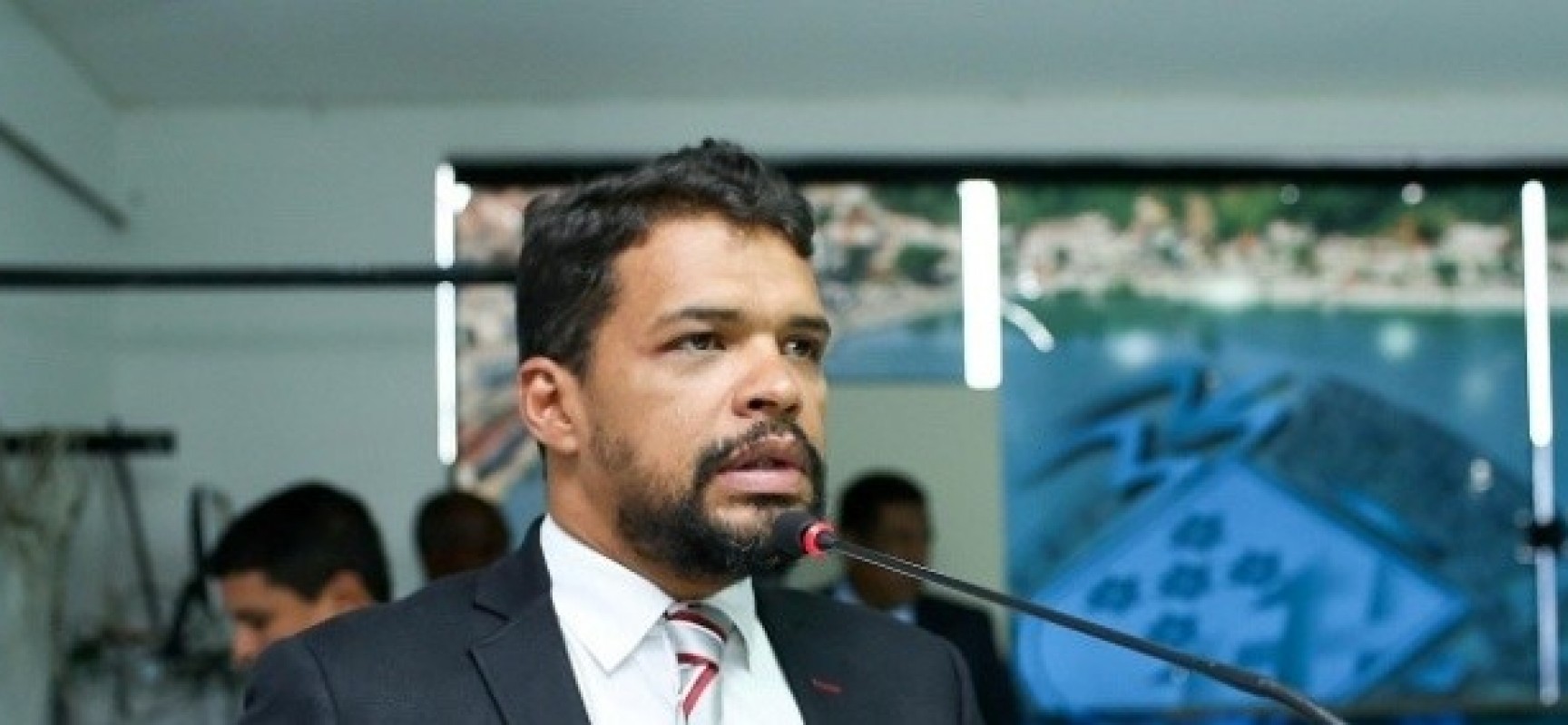 Requerimento do vereador Jerbson Moraes viabiliza reativação do Tiro de Guerra de Ilhéus