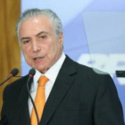 Temer comemora criação de empregos e diz que inflação ficará abaixo da meta