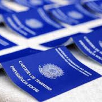 Terceirização será analisada em reforma trabalhista; Temer deve sancionar texto
