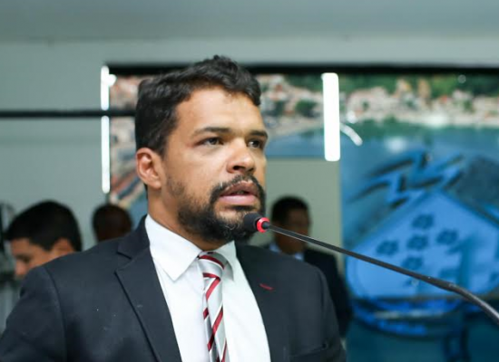 Jerbson Moraes mostra força política ao conseguir mais de dois mil votos para o candidato Paulo Magalhães