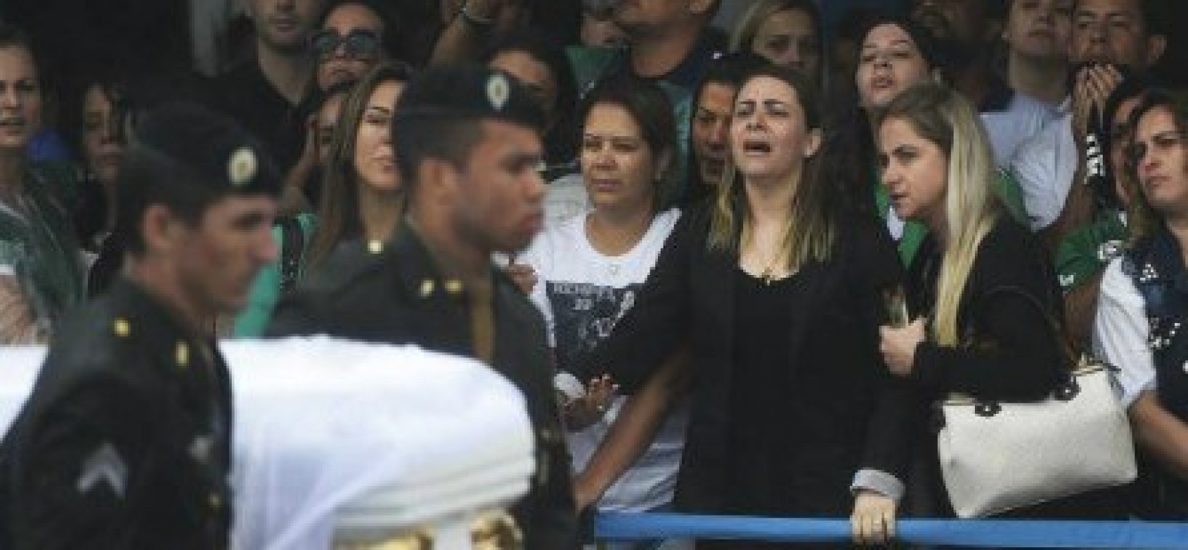 Viúvas de atletas processam Chapecoense por direitos trabalhistas