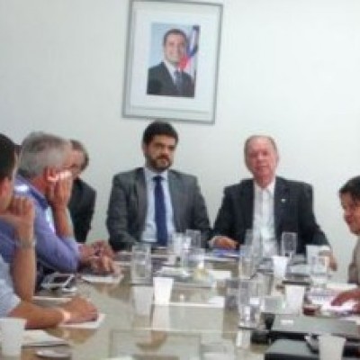 Andamento do projeto da ponte SSA-Itaparica é apresentado a prefeitos