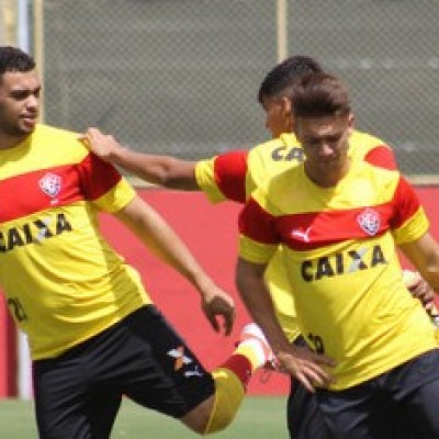 Ba-Vi: Vitória confirma escalação e divulga lista de relacionados