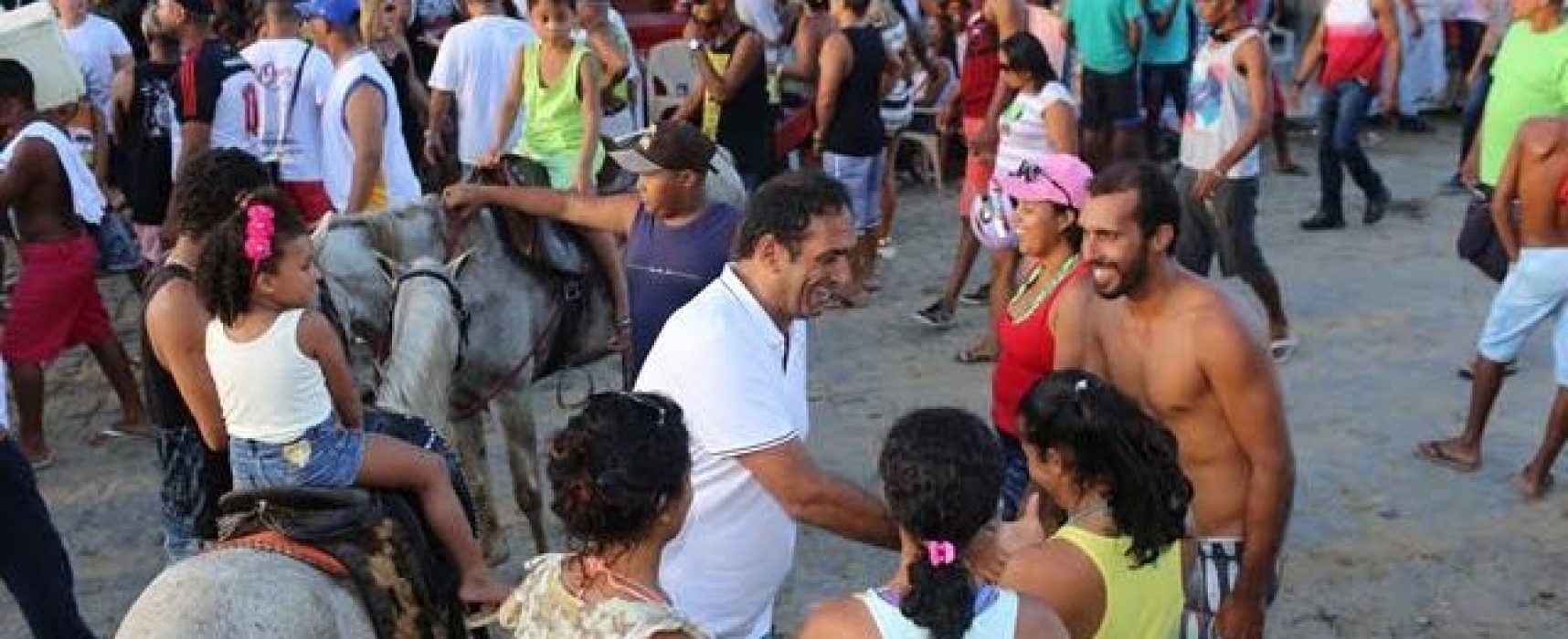 Cavalgada leva grande público a Castelo Novo
