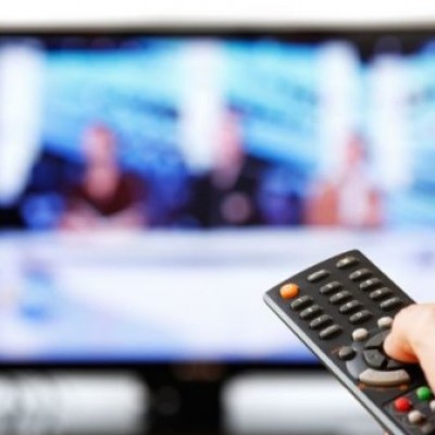 Clientes de telefonia, internet e TV a cabo pagaram R$ 64 bi em tributos em 2016