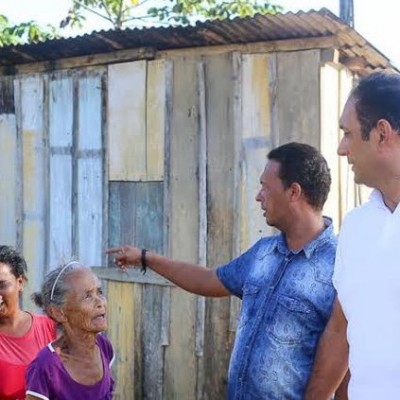 Em Ilhéus, famílias de Urucutuca que residem em casas de madeira vão ganhar moradias de alvenaria
