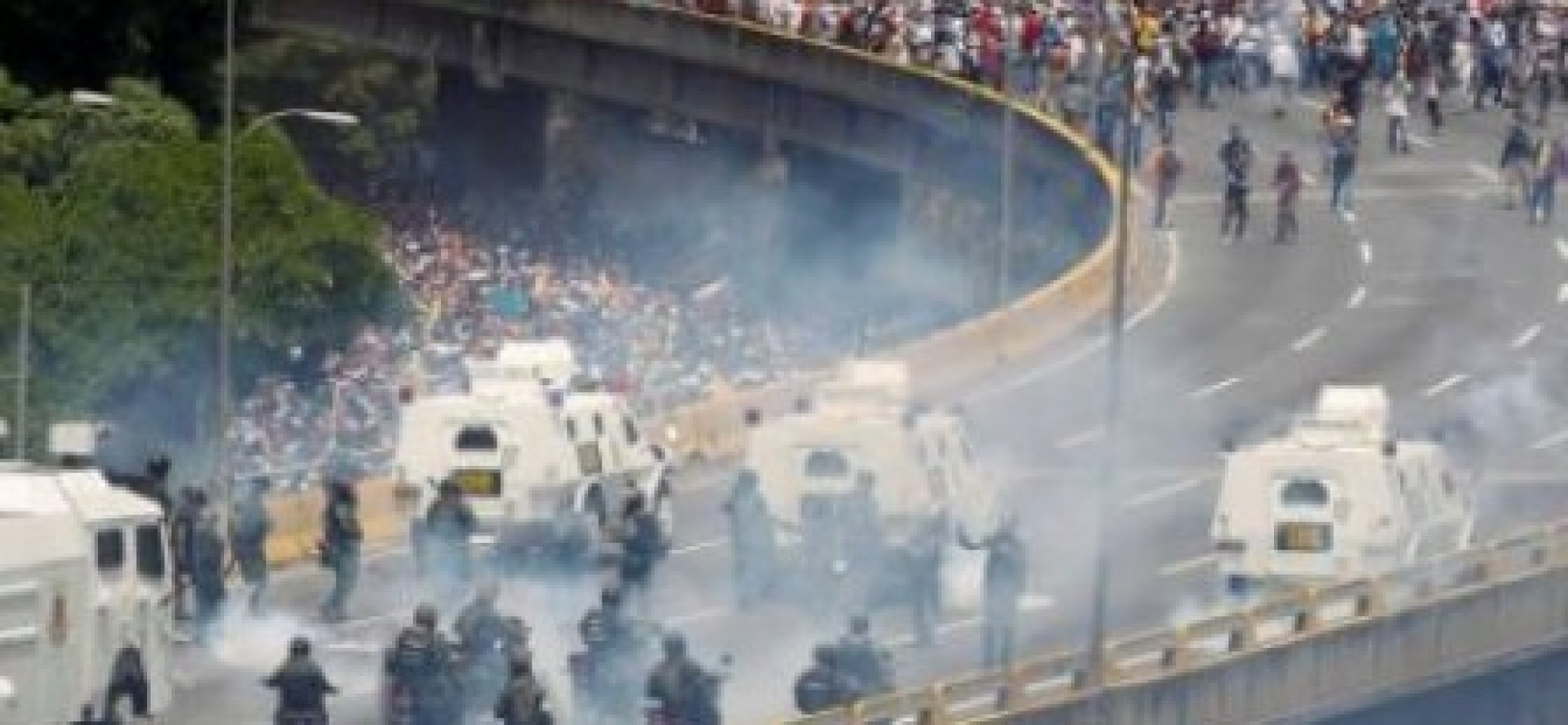 Manifestações na Venezuela terminam com pelo menos dois mortos