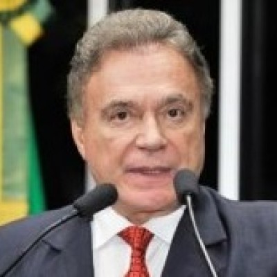 No Paraná, Álvaro Dias lidera intenção de votos e bate Lula para 2018