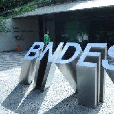 Recessão e Lava Jato elevam risco de inadimplência nos créditos do BNDES