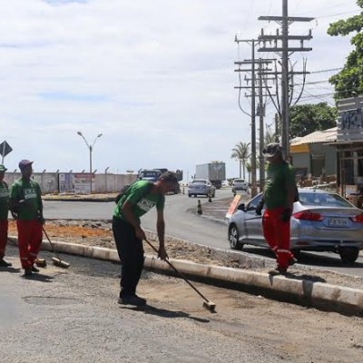 Rotatória na zona sul de Ilhéus  disciplina o trânsito e acesso à orla