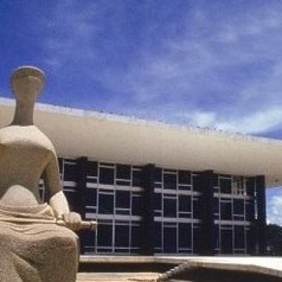 Supremo proíbe que policiais de todas as categorias entrem em greve