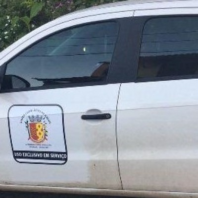 Veículos oficiais da Câmara de Ilhéus recebem plotagem.