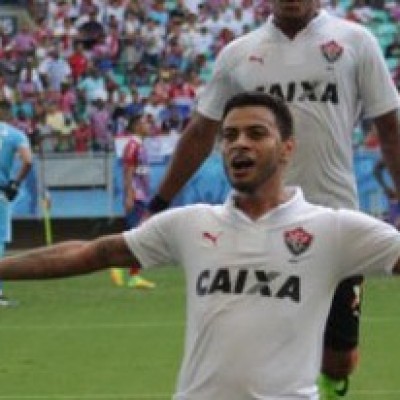 Vitória vence Bahia na Fonte por 2 a 1 e mantém 100% de aproveitamento