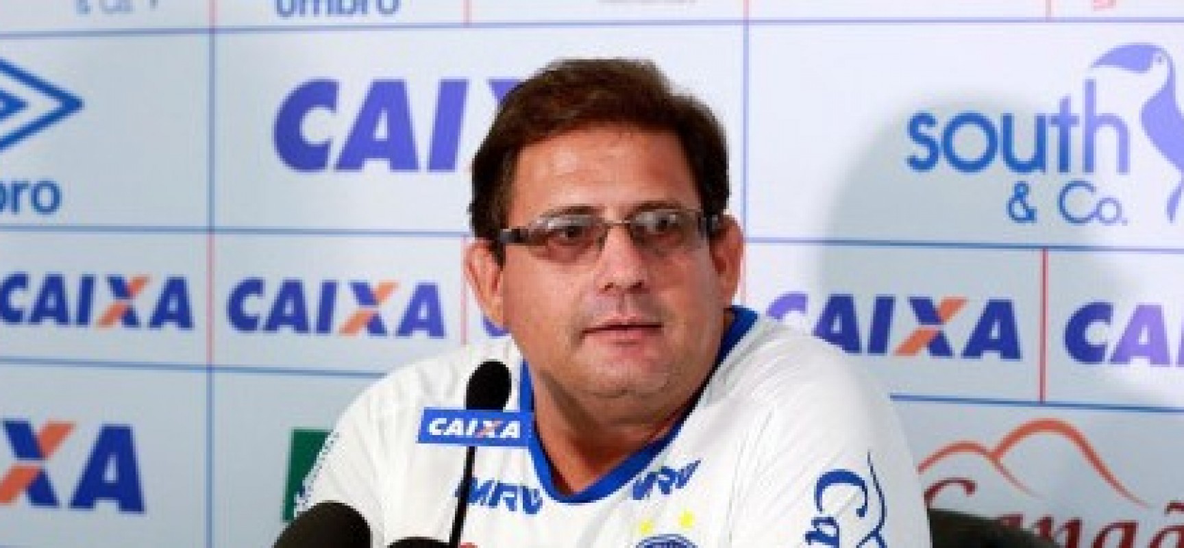 “A gente vem trabalhando de forma incisiva”, afirma Guto Ferreira sobre elenco