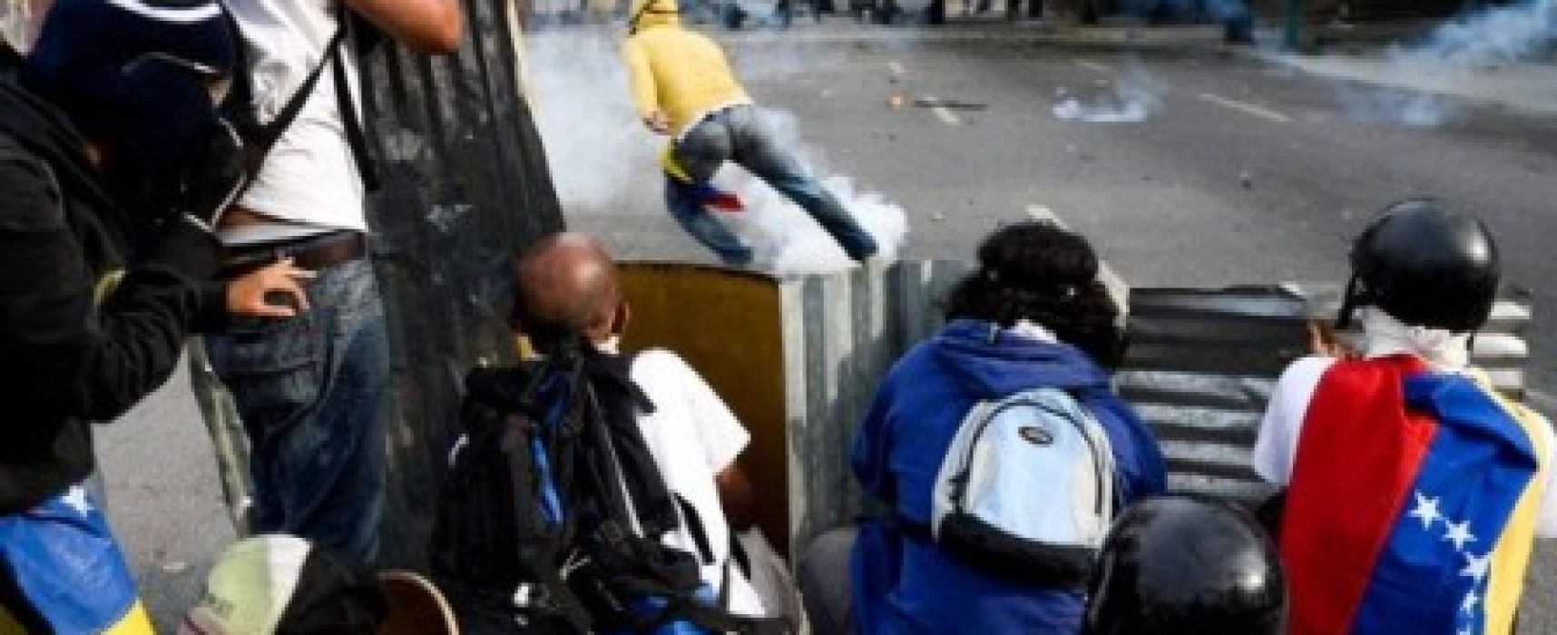 Confronto perto da fronteira da Venezuela com Brasil deixa dois mortos