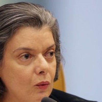 Cármen Lúcia cria comissão para monitorar processos de liberdade de imprensa