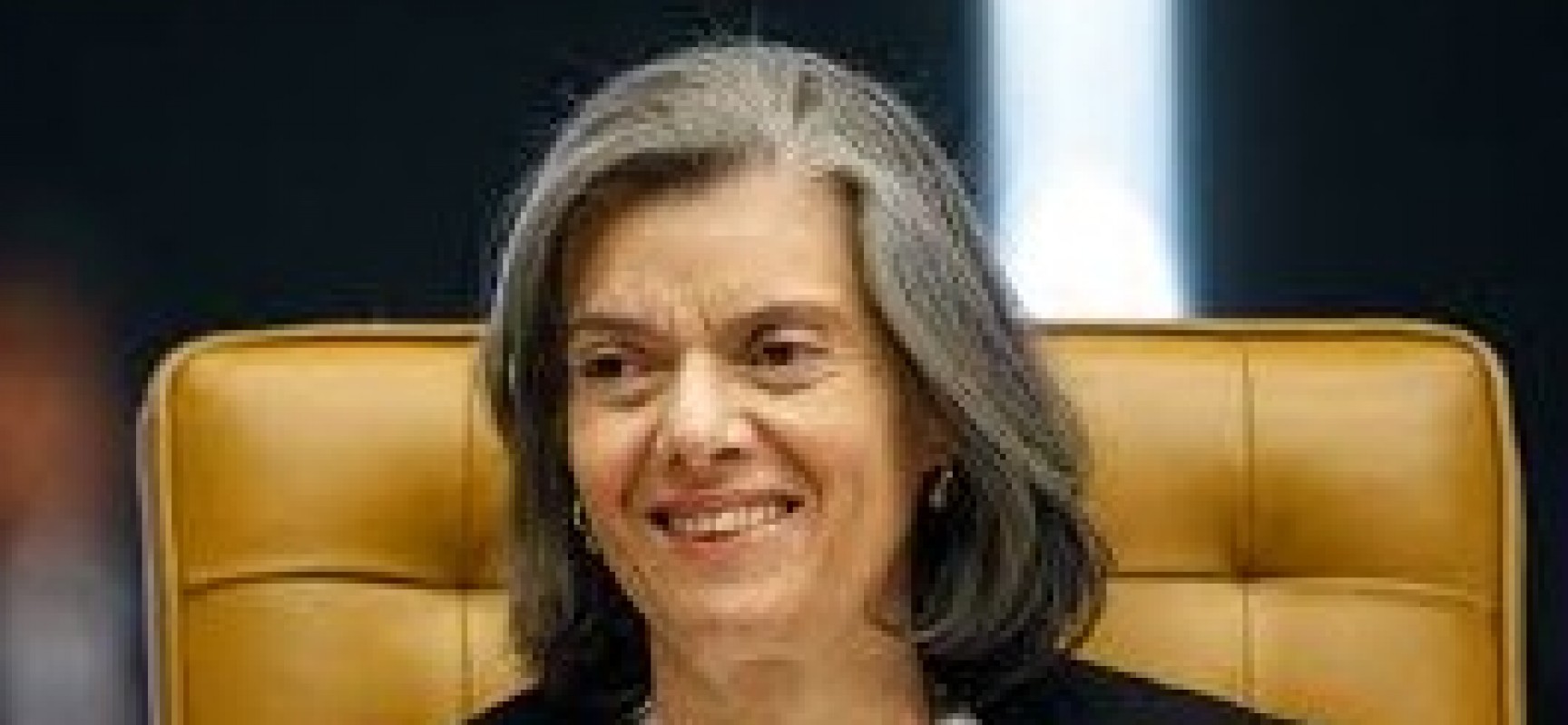 Cármen Lúcia retira da pauta ação sobre parlamentarismo