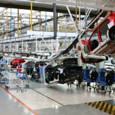Demanda das empresas por crédito cai 12,2% em abril