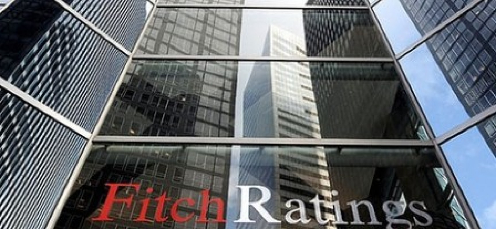 Fitch mantém Brasil abaixo do grau de investimento