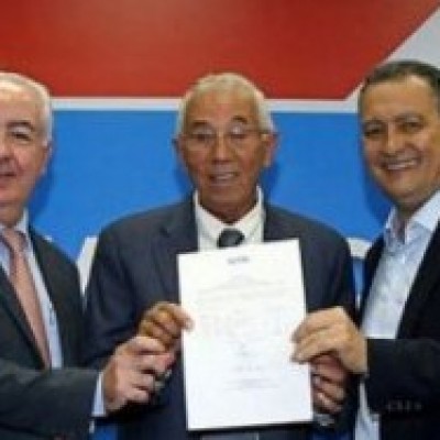 Governo da Bahia firma parceria para obras em 3 mil quilômetros de estradas