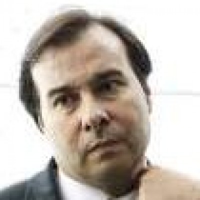 Maia discute sobre eleições indiretas com técnicos legislativos