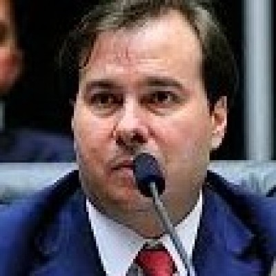 Maia promete retomar votações e colocar reforma da Previdência em pauta em junho