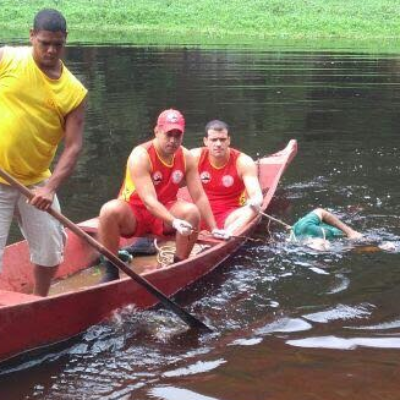Núcleo de Operações em Mergulho do Corpo de Bombeiros de Ilhéus encontram corpo desaparecido