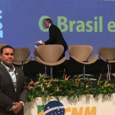 Prefeito de Ibicaraí participa da Marcha dos Prefeitos em Brasília