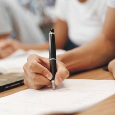 Prefeitura de Santaluz abre concurso com salários de até R$ 12 mil