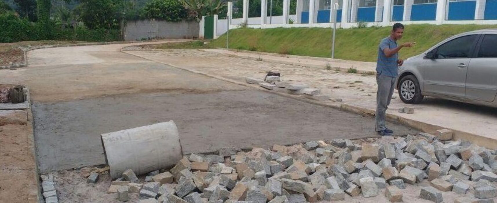Prefeitura executa serviços de pavimentação no Nossa Senhora da Vitória e na Escola do Salobrinho