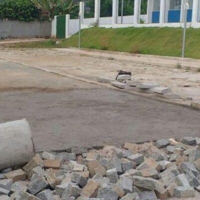 Prefeitura executa serviços de pavimentação no Nossa Senhora da Vitória e na Escola do Salobrinho