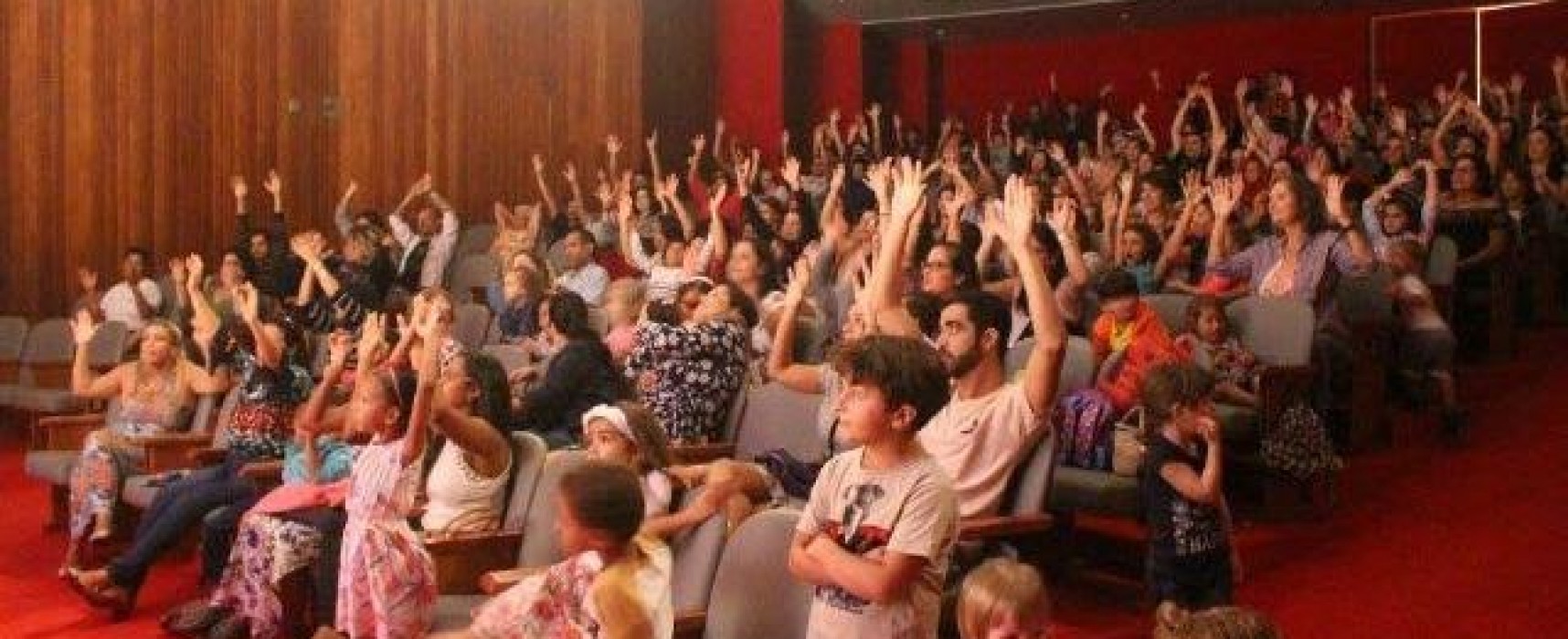 Público do Teatro Municipal de Ilhéus já ultrapassou 10 mil pessoas este ano