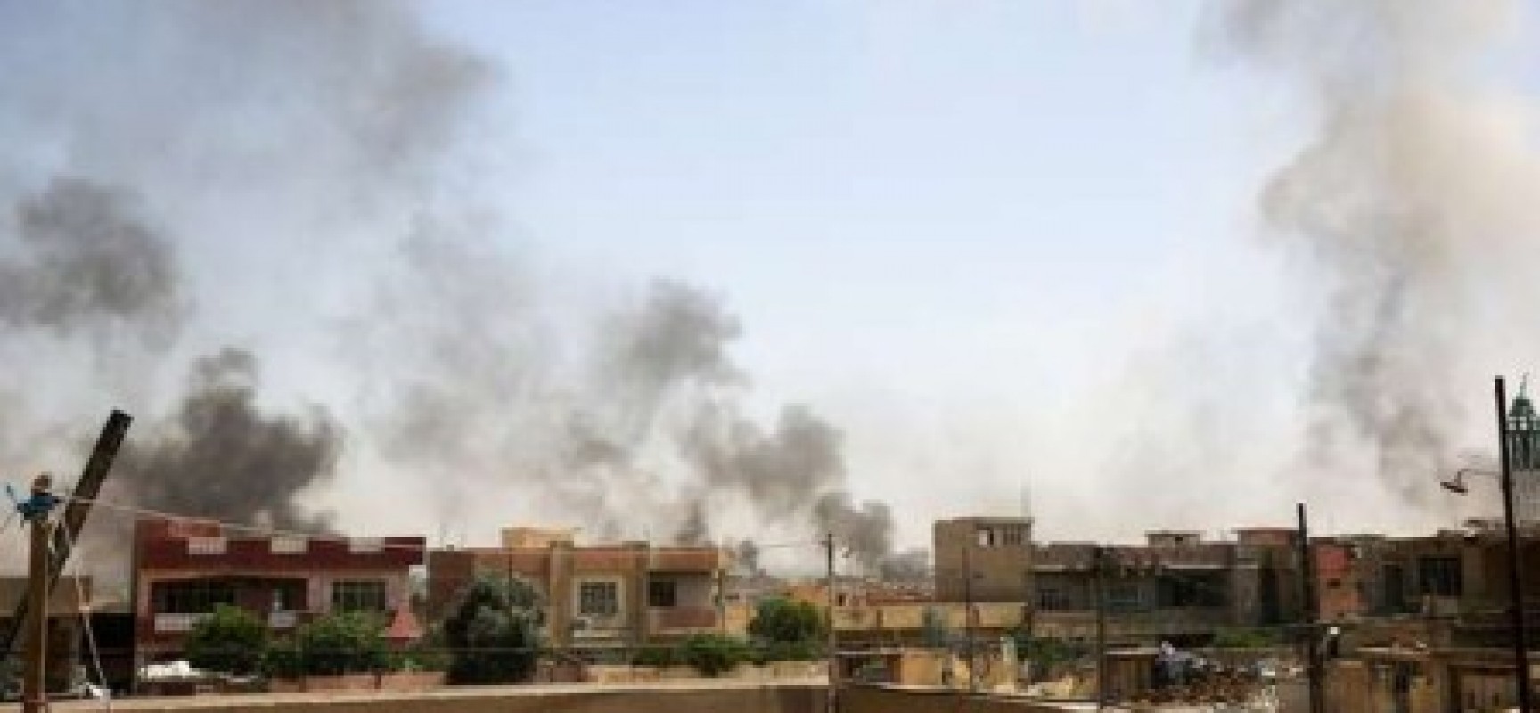 Suposto bombardeio de coalizão internacional mata 35 pessoas na Síria
