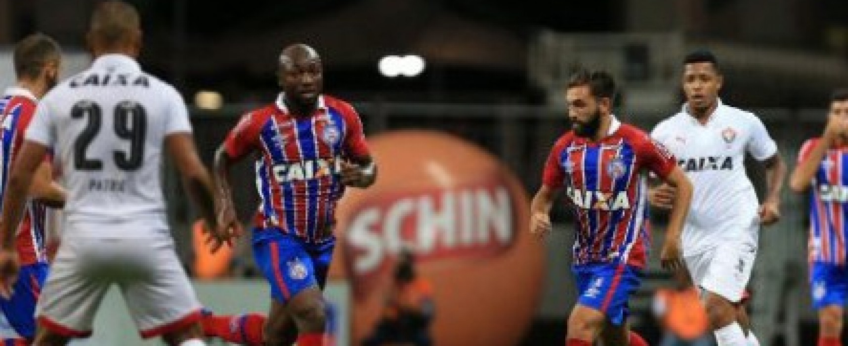 Vitória fica no 1 a 1 com o Bahia e joga por outro empate no Barradão